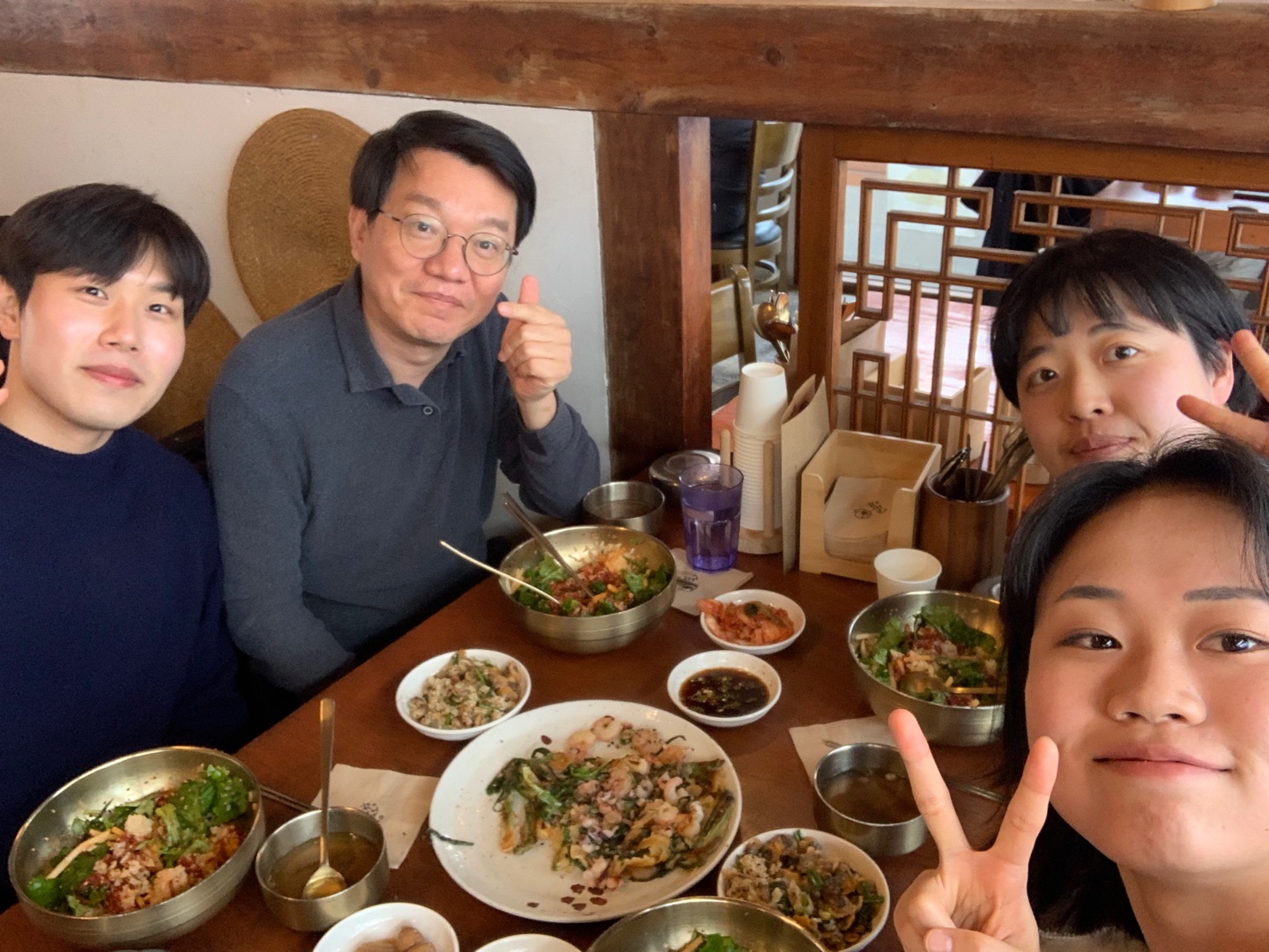 2023년 한국미생물생명공학회 영남지부 학술대회 (경주, 2월) KakaoTalk_20230216_114833254_03.jpg