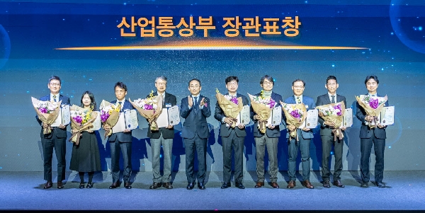 정준수 교수 산업부 장관 표창 수상 대표이미지