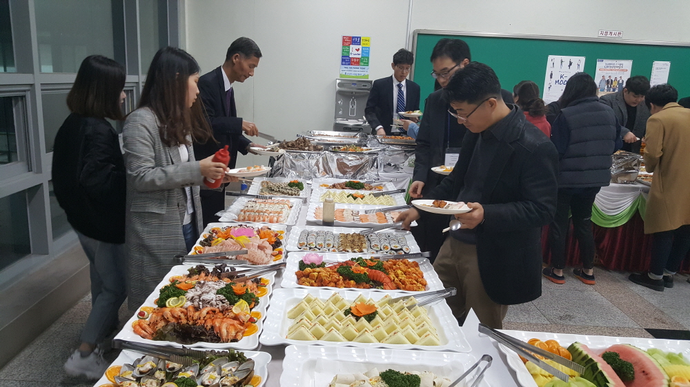 2018 제10회 학술제(BAF) 행사 사진8 크기변환_20181115_173313.jpg