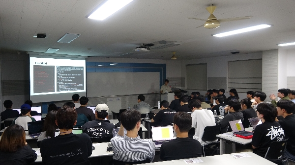 [250930] 2025 Tech Week 바이브코딩을 활용한 해커톤 대회(발표 및 심사)1 대표이미지