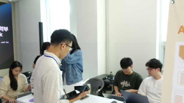 [251001] 2025 Tech Week 졸업과제 전시회1 대표이미지