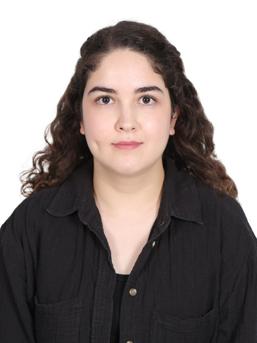 아팔르 제이넵 감제/Zeynep Gamze Apalı  사진