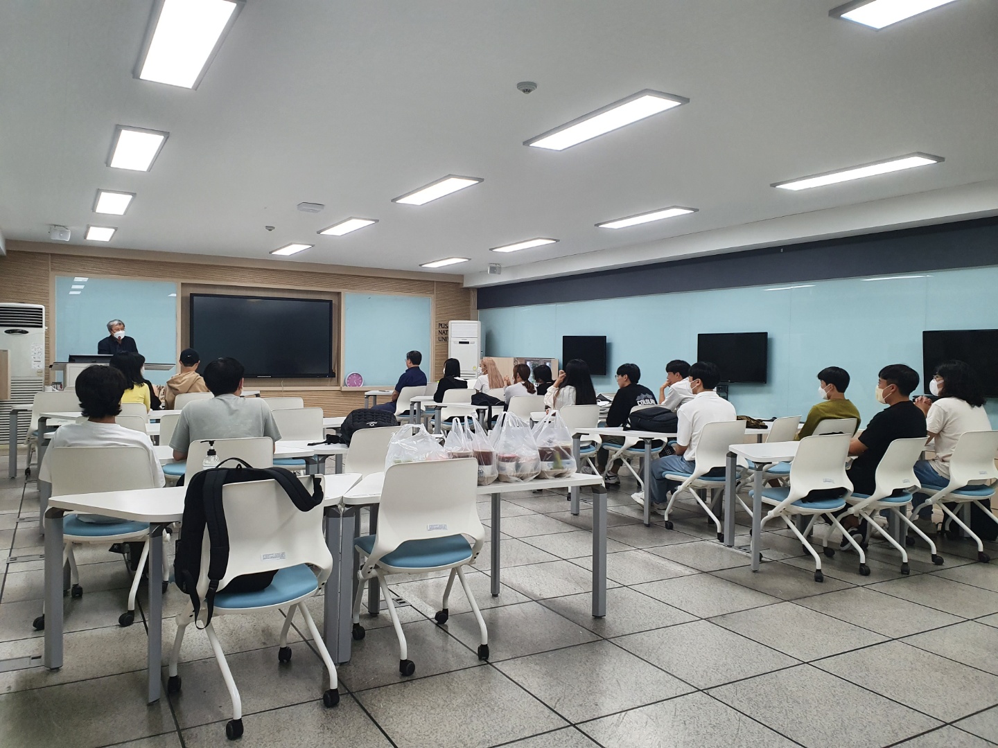 20220913 개강총회 KakaoTalk_20221115_110041332_01.jpg