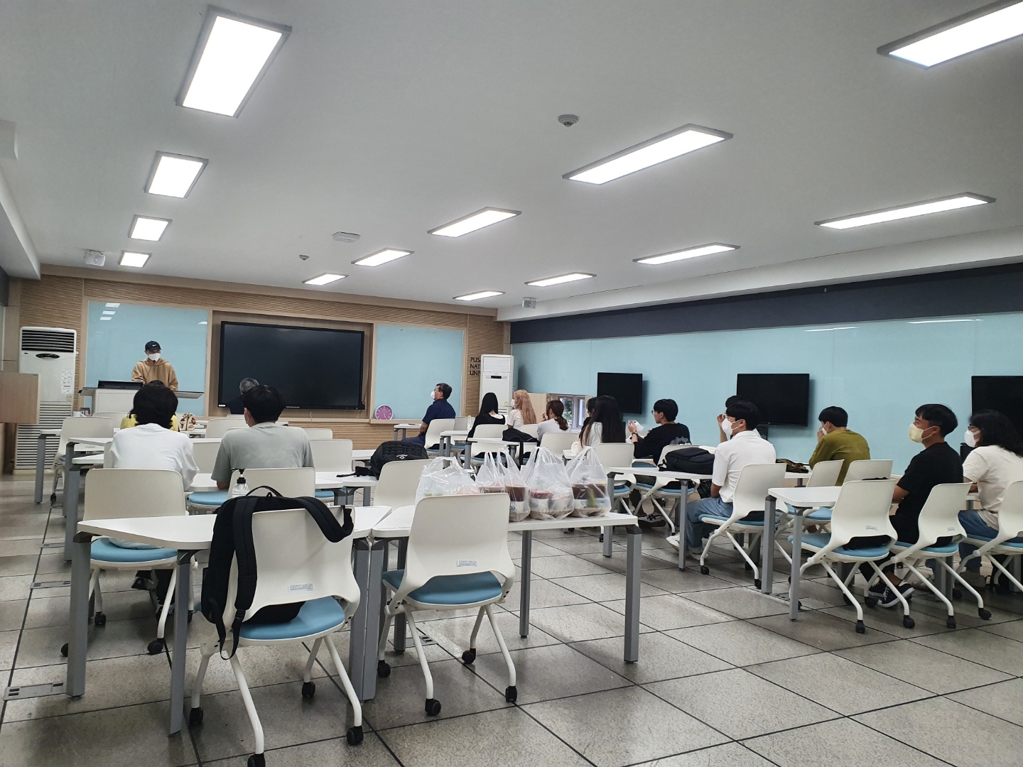 20220913 개강총회 KakaoTalk_20221115_110041332.jpg