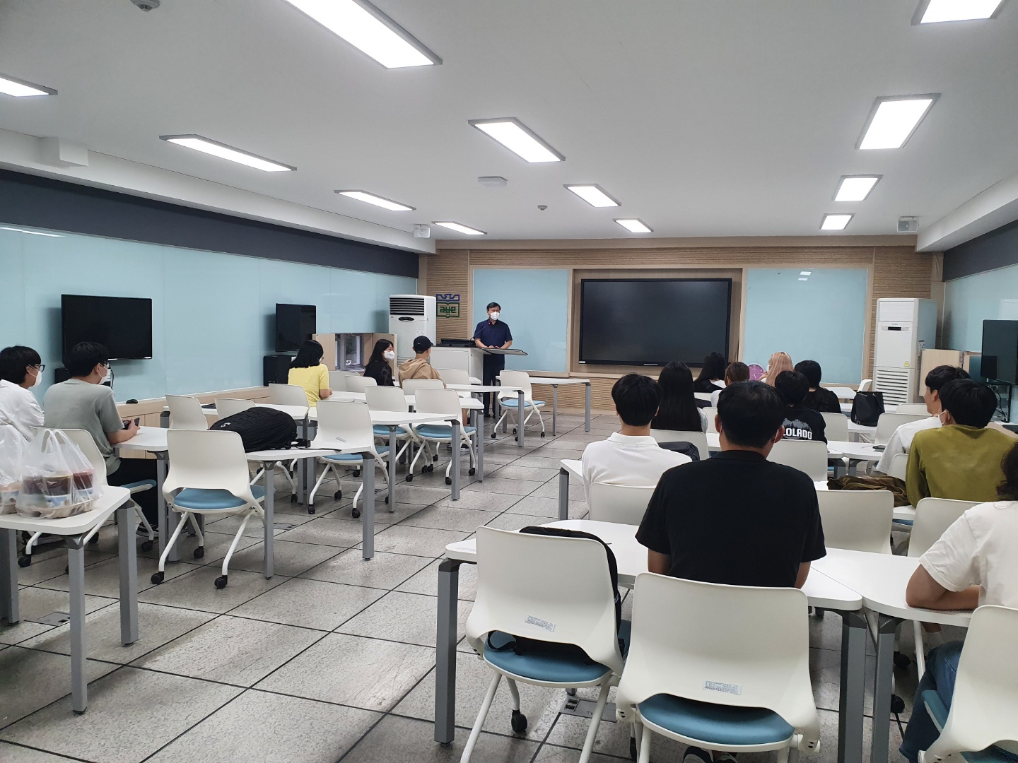 20220913 개강총회 KakaoTalk_20221115_110041332_02.jpg