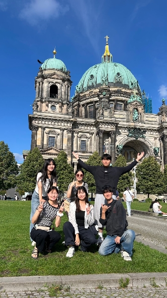 [학과맞춤형 해외파견프로그램] 2025-하계 교환학생 김** 학생 (독일 오*대학) 대표이미지