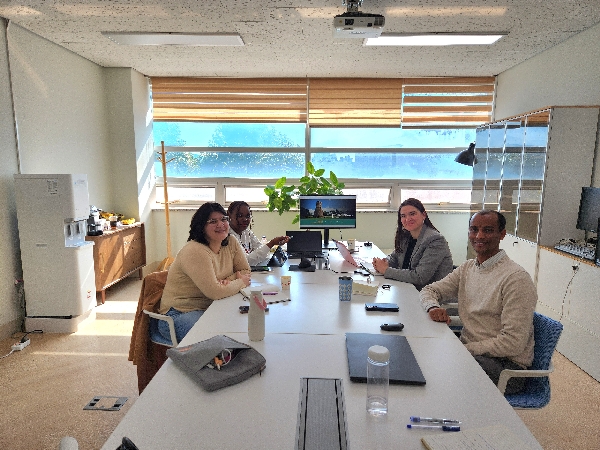 APEC mini workshop (즈미레 젤라나 교수님) 대표이미지