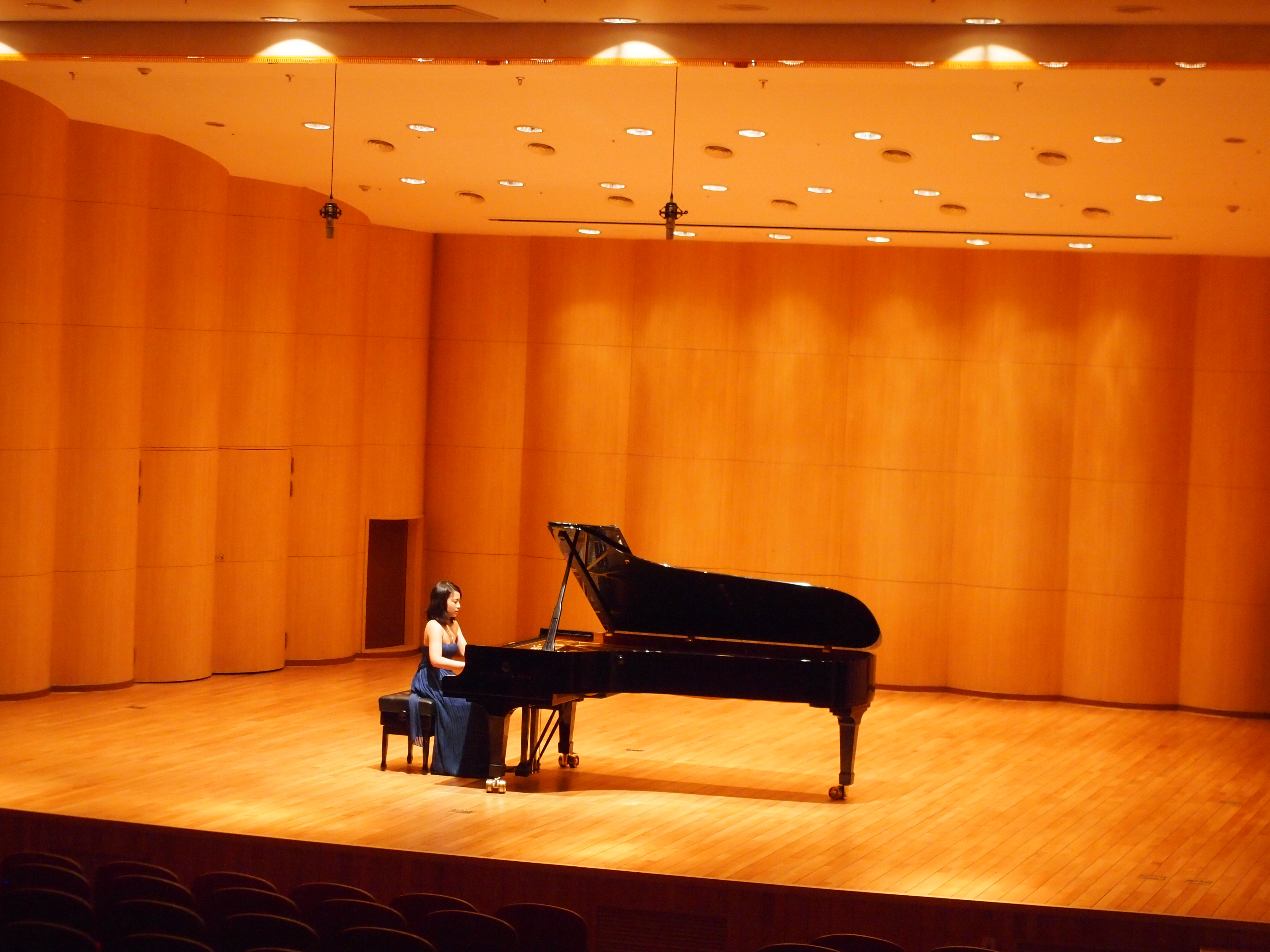 2012년 4월 19일 Akimi Fukuhara 피아노 독주회 P1015533.JPG