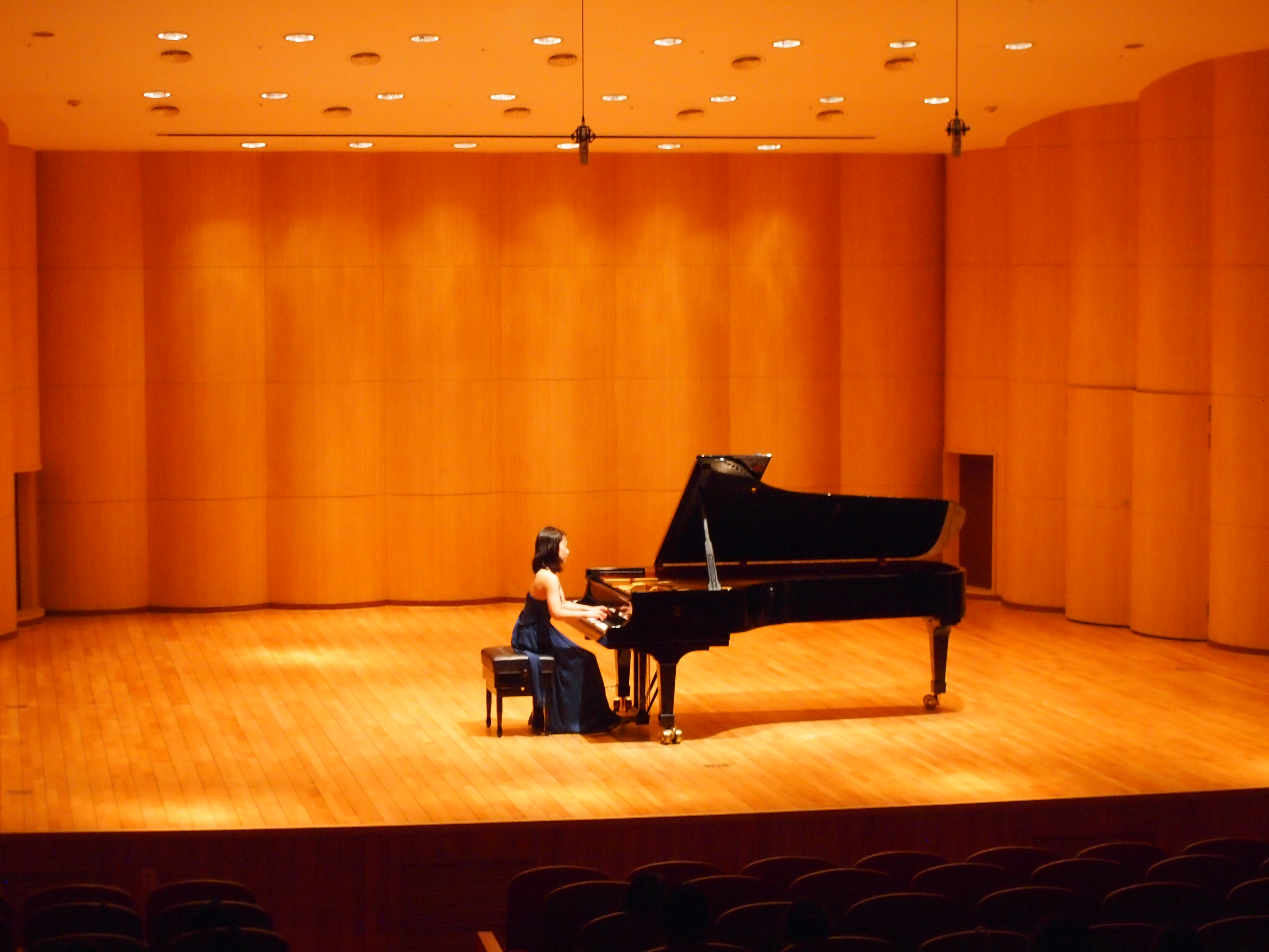 2012년 4월 19일 Akimi Fukuhara 피아노 독주회 P1015534.JPG