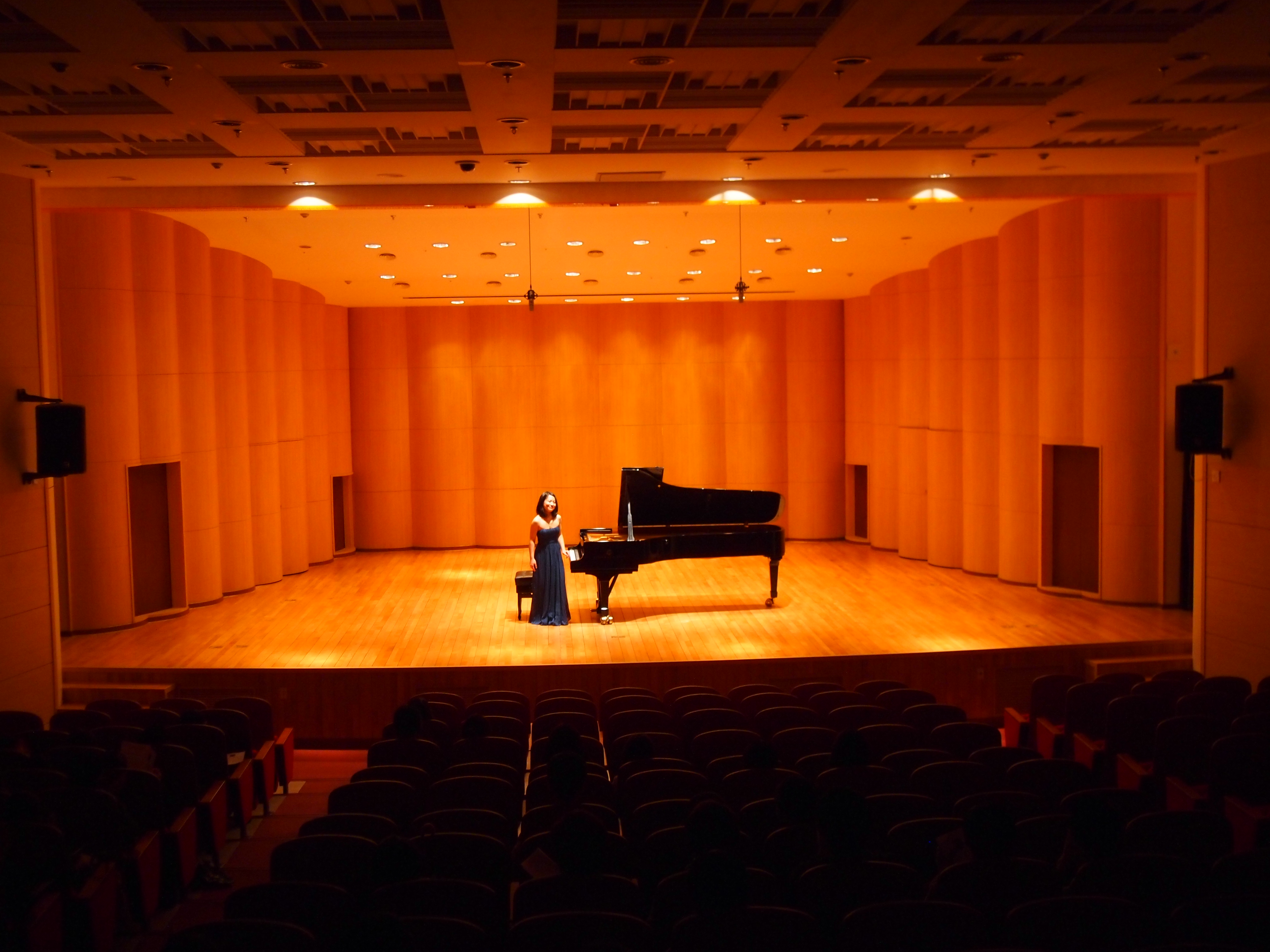 2012년 4월 19일 Akimi Fukuhara 피아노 독주회 P1015530.JPG