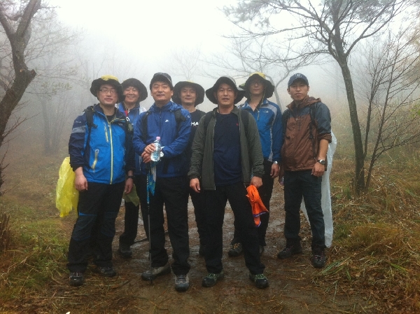 Mt Climbing w/ Power plant students 대표이미지